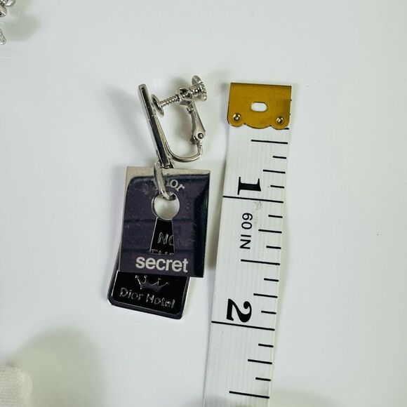 Christian‎ Dior Secret Hotel Screw Back Silver Tone Vintage Earrings Non-Pierced - Picture 7 of 7
